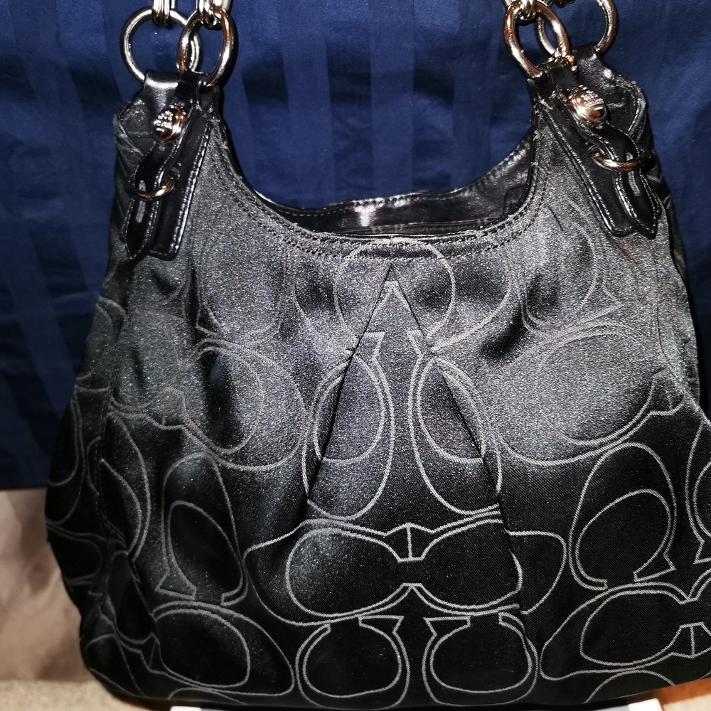 Purse - Picture 3 of 8